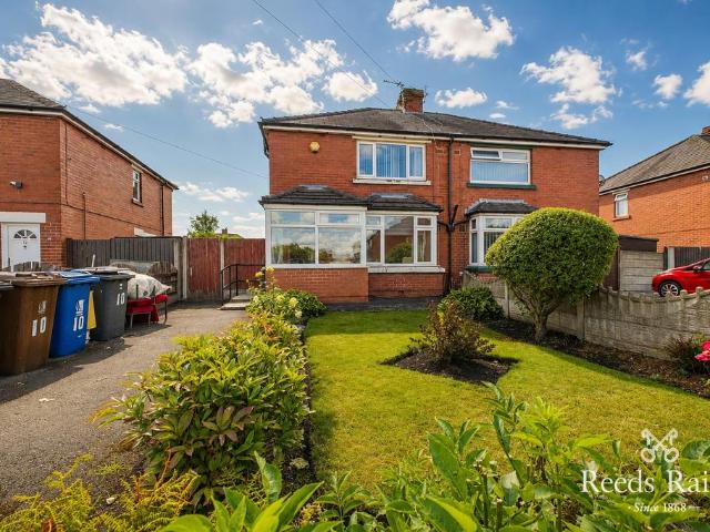House for sale in Stubshaw Cross, Wigan