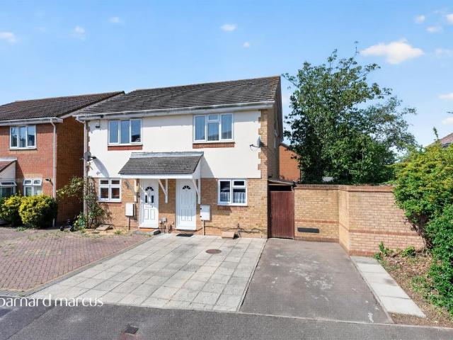 House for sale in London Borough of Hounslow, Feltham