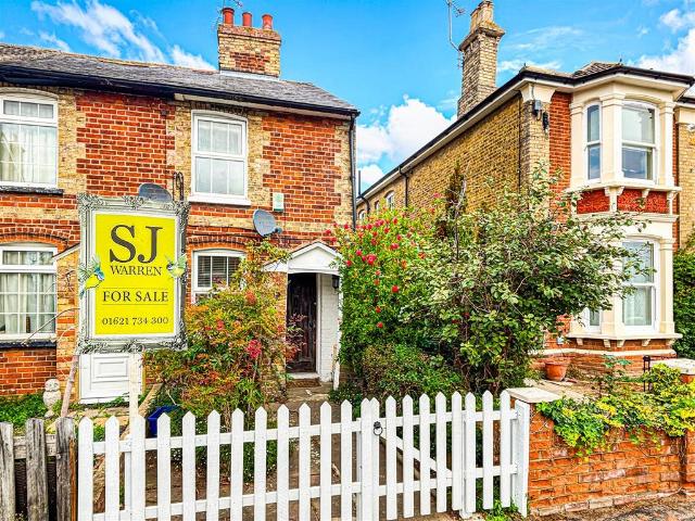 House for sale in Burnham-on-Crouch, Maldon