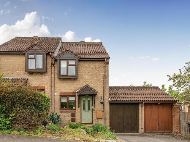 House for sale in Devizes, Wiltshire