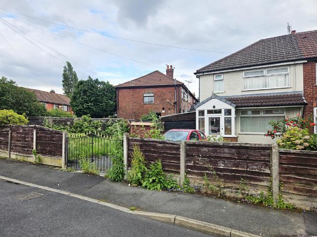 House for sale in Greenheys, Greater Manchester