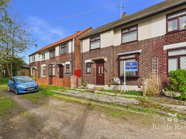 House for sale in Hurdsfield, Macclesfield
