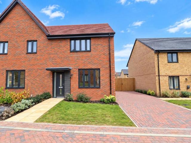 House for sale in Moulsoe