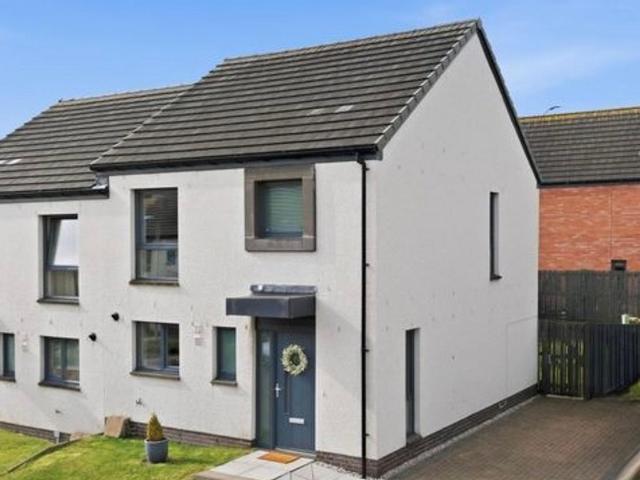 House for sale in Twechar, Scotland