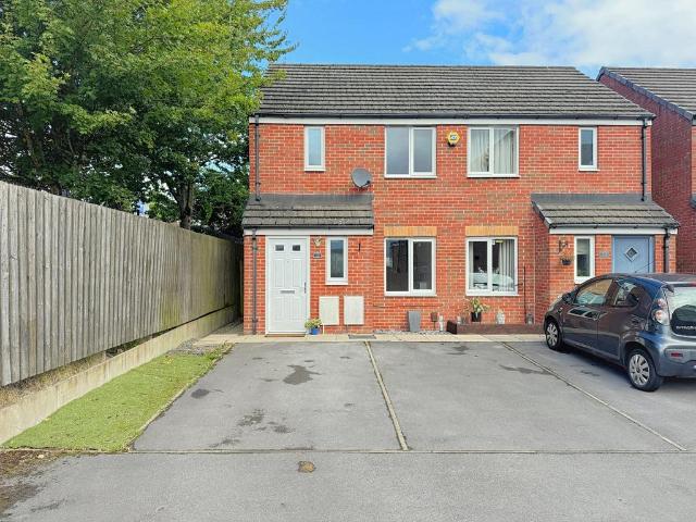House for sale in Buttershaw, Bradford