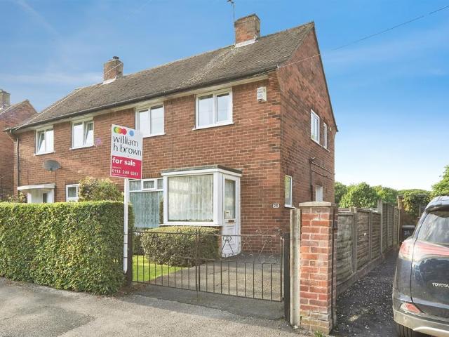 House for sale in Roundhay, West Yorkshire