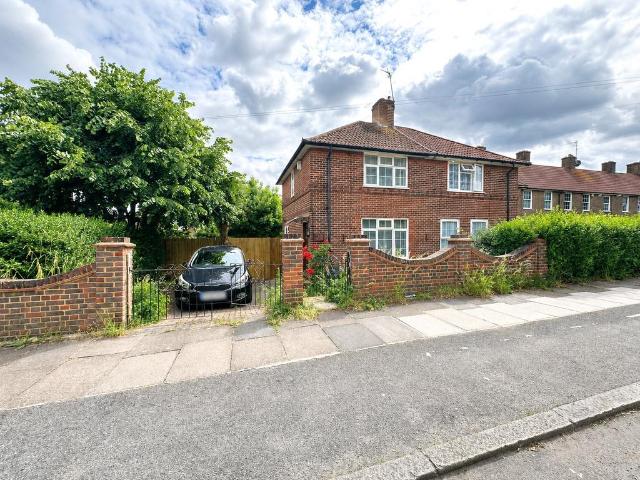 House for sale in London Borough of Lewisham, Greater London