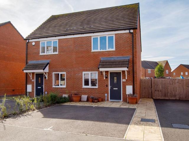 House for sale in Warwick Gates, Warwick