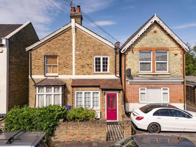 House for sale in New Malden, Greater London