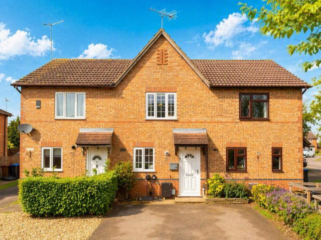 House for sale in East Hunsbury, Far Cotton