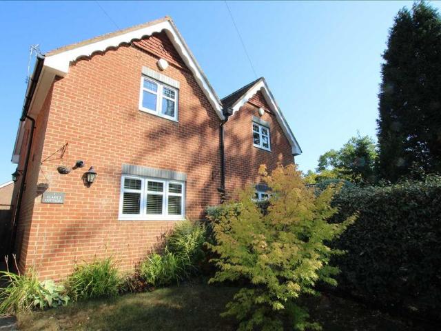 House for sale in Kingswood Firs, Bolton Low Houses
