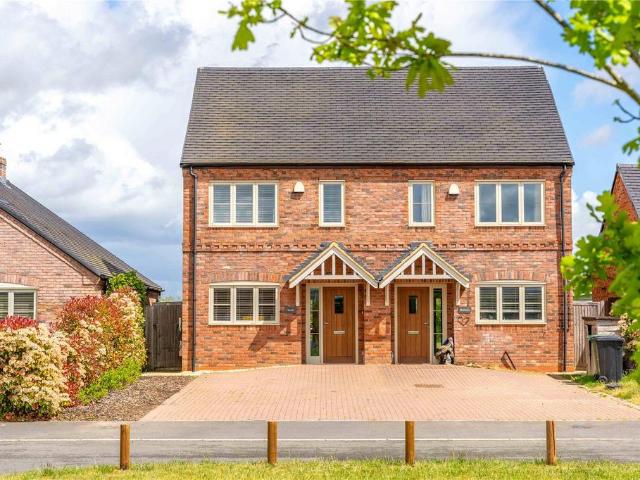 House for sale in Crookhill, Worcestershire