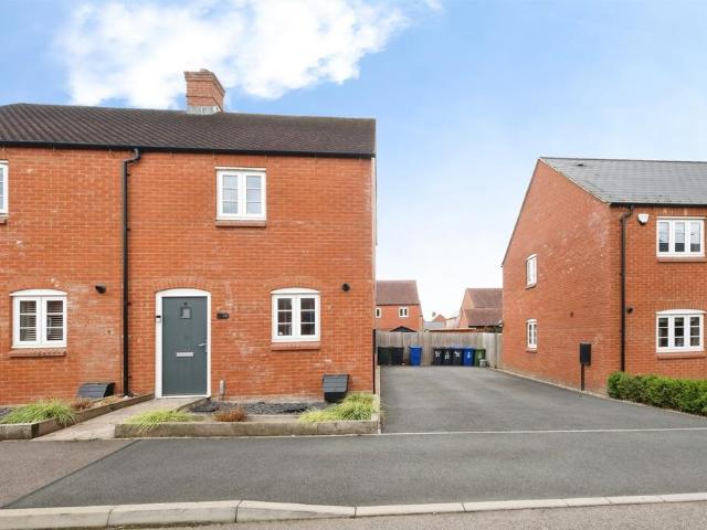 House for sale in Towcester, Northamptonshire