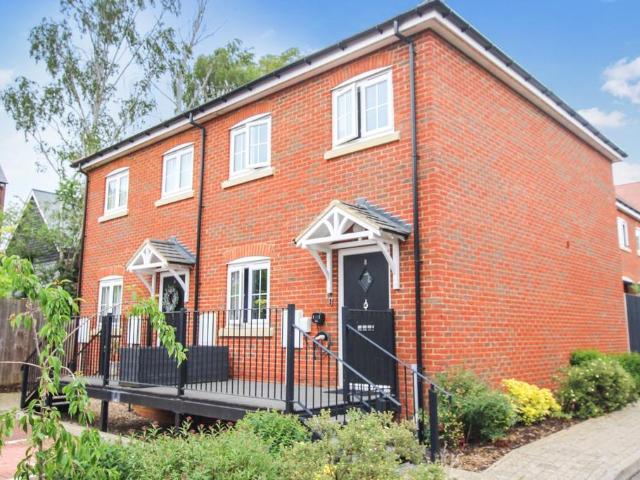 House for sale in Henlow, Bedfordshire