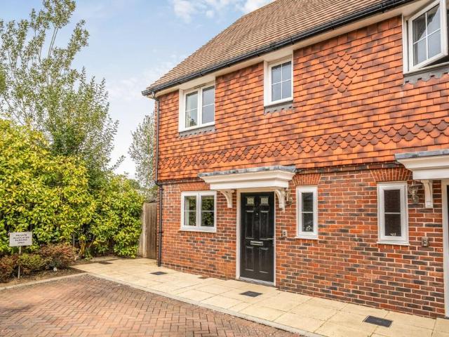 House for sale in Billingshurst, Horsham