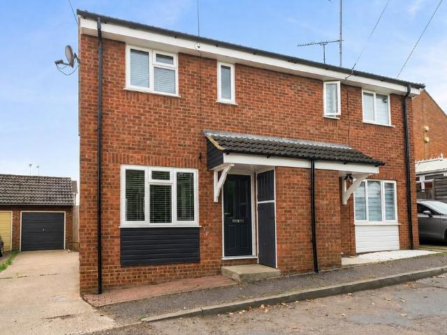 House for sale in Lower Stondon, Bedfordshire
