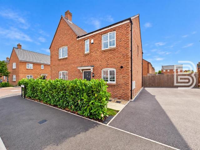 House for sale in Houlton, Rugby