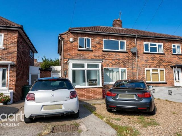House for sale in Scawsby, South Yorkshire