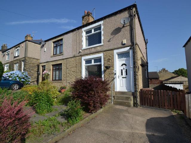 House for sale in Baildon, West Yorkshire