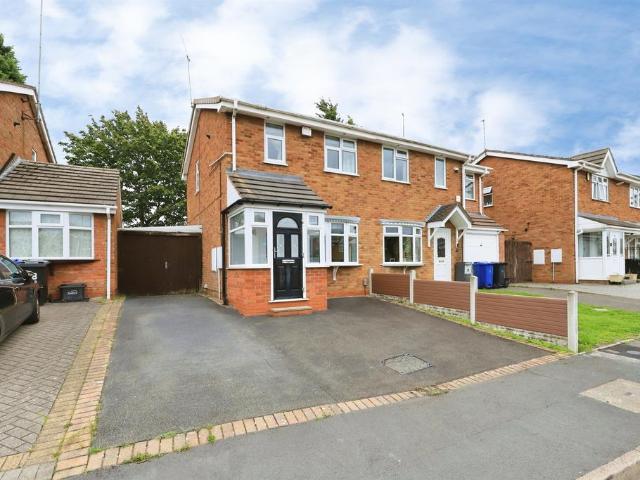 House for sale in Coseley, West Midlands