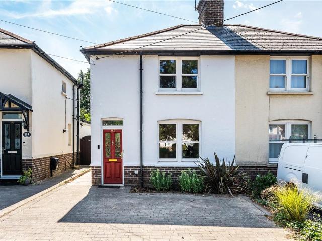 House for sale in Oxted, Hillview