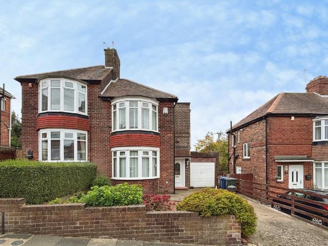 House for sale in Cowgate, Newcastle upon Tyne