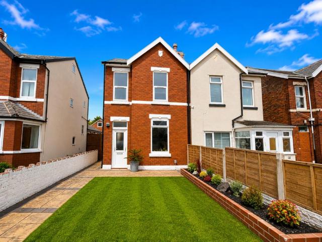 House for sale in Blowick, Southport