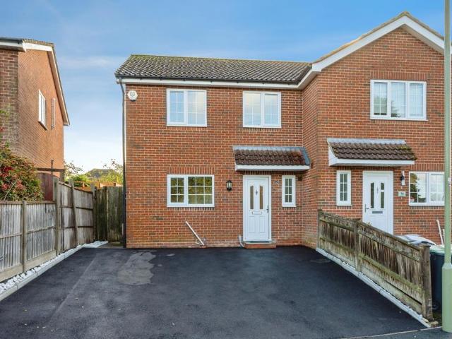 House for sale in Cowplain, Havant