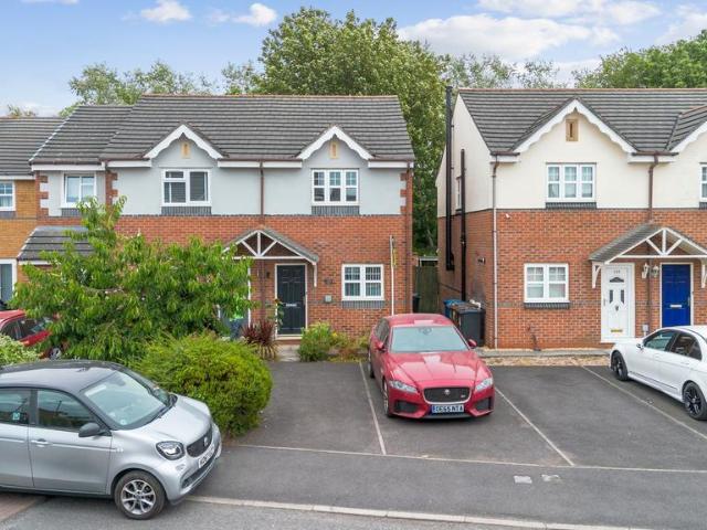 House for sale in Stubshaw Cross, Wigan