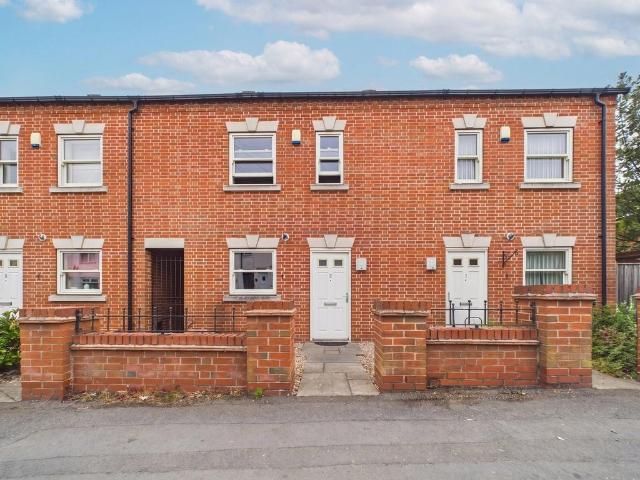 House for sale in Oadby, Leicestershire