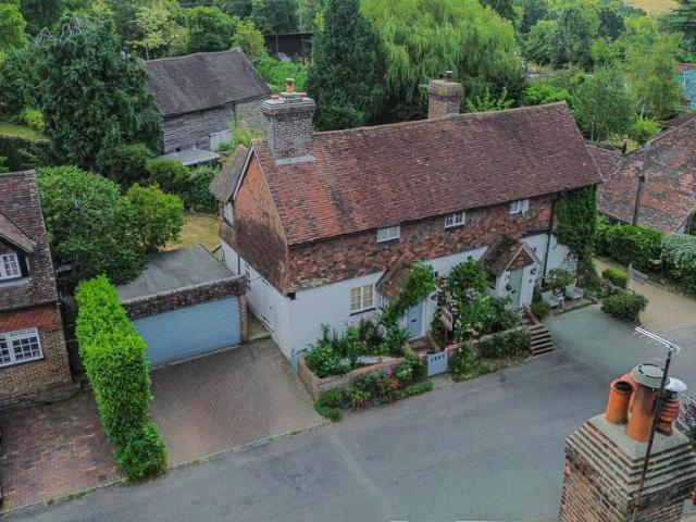House for sale in Slaugham, Perryfields
