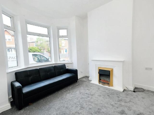 House for sale in Barton upon Irwell, Salford