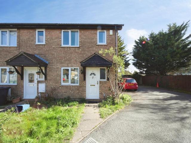 House for sale in Leagrave, Luton