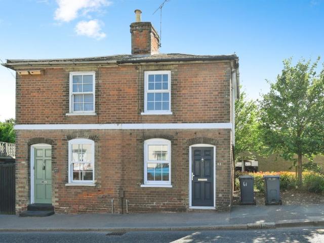 House for sale in Kings Hill, Colliers End