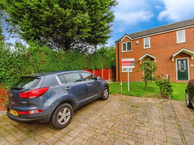 House for sale in Broomhill, Chadsmoor