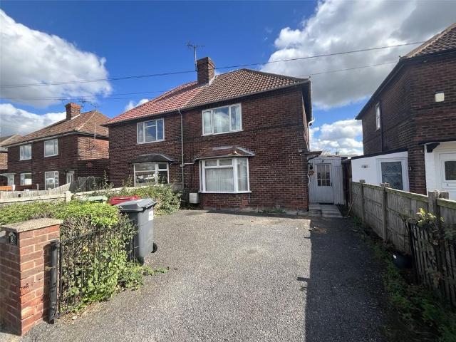 House for sale in Elmton, East Midlands