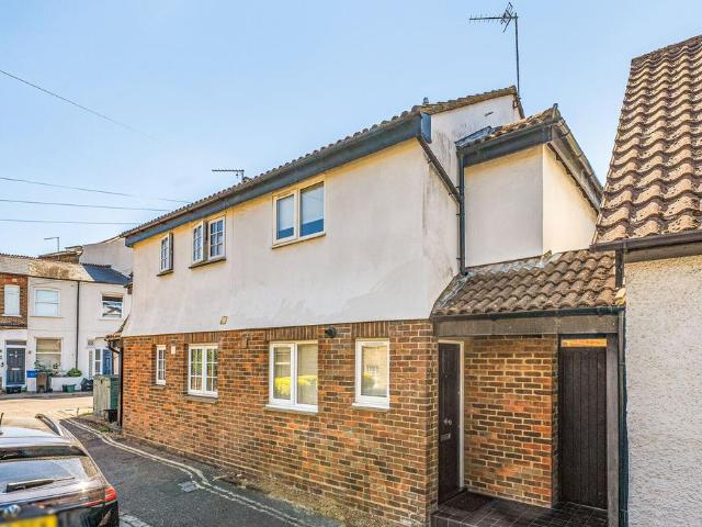 House for sale in Hampton Wick, Greater London