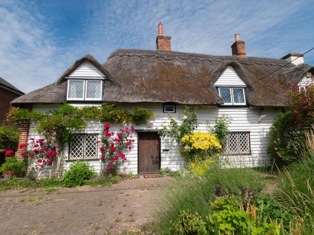 House for sale in Oad Street, Kent
