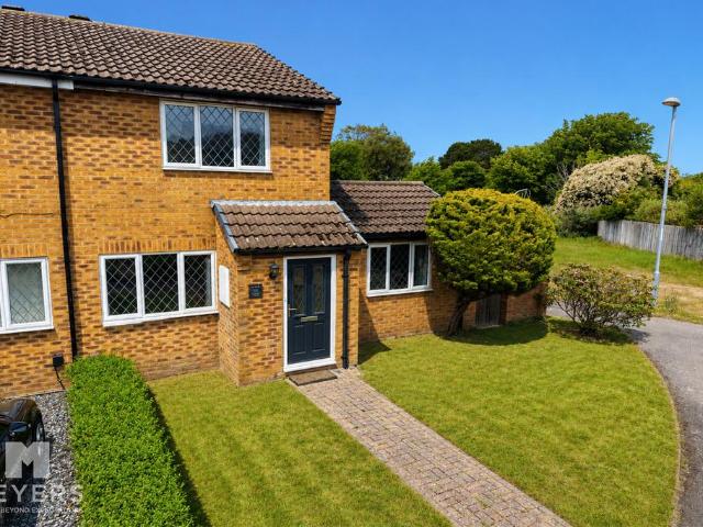 House for sale in Highcliffe