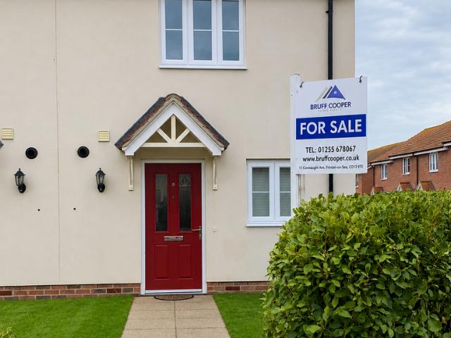 House for sale in Frinton and Walton, Dale Hill