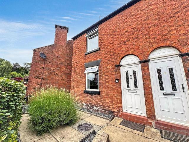 House for sale in Kingsley Moor, Staffordshire