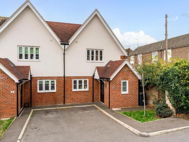 House for sale in Kings Hill, Colliers End