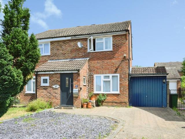 House for sale in Pachesham Park, Surrey