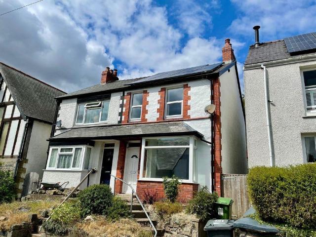 House for sale in Glyn Ceiriog, Wales