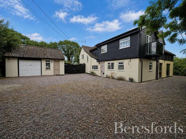 House for sale in Rose Cottages, Tendring