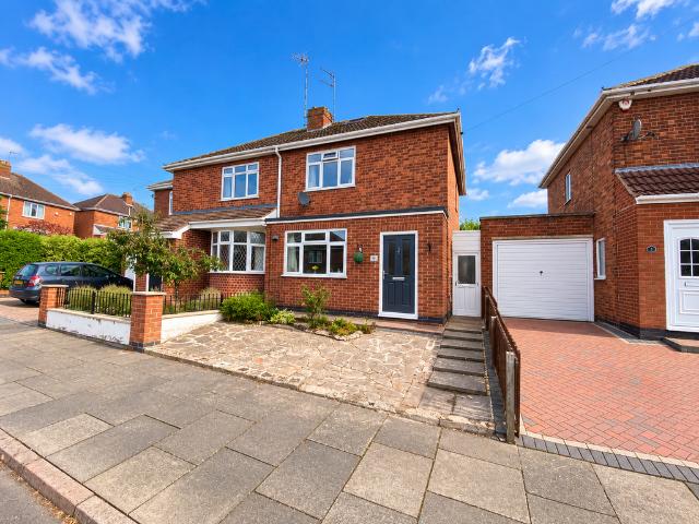 House for sale in Beaumont Leys, Leicester