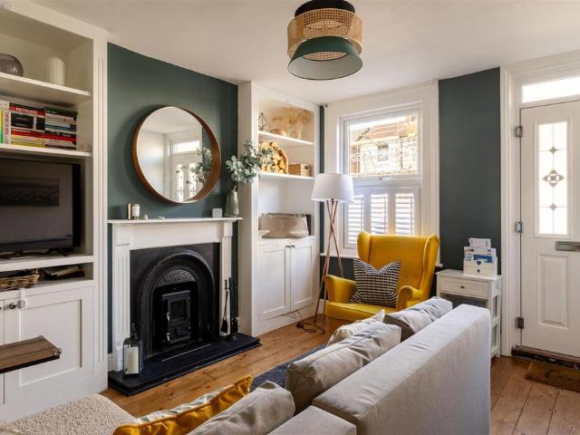House for sale in Red Hill, Surrey