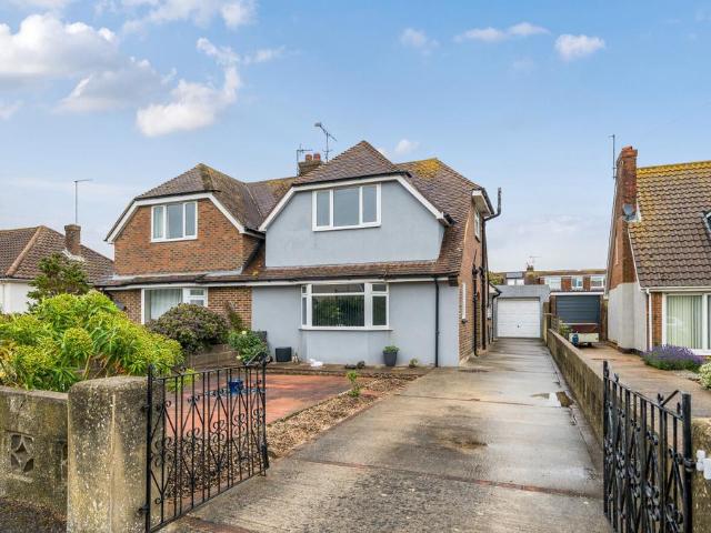 House for sale in Fishersgate, West Sussex