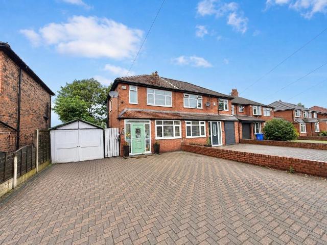 House for sale in Greenheys, Greater Manchester