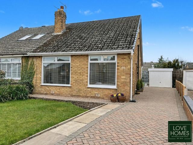 House for sale in Cabus, Lancashire